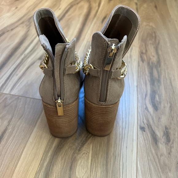 Chain booties - Picture 3 of 4